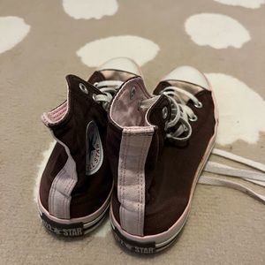 Women’s converse